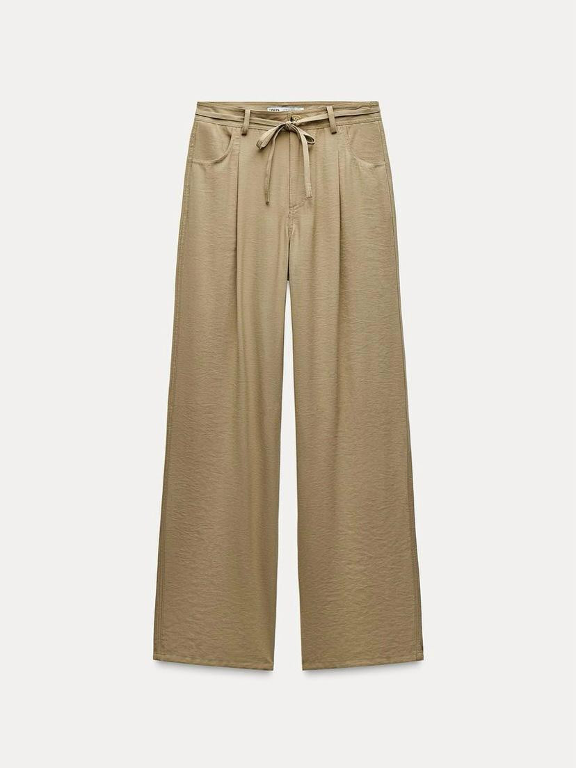 Pantalón de pinzas con lazo