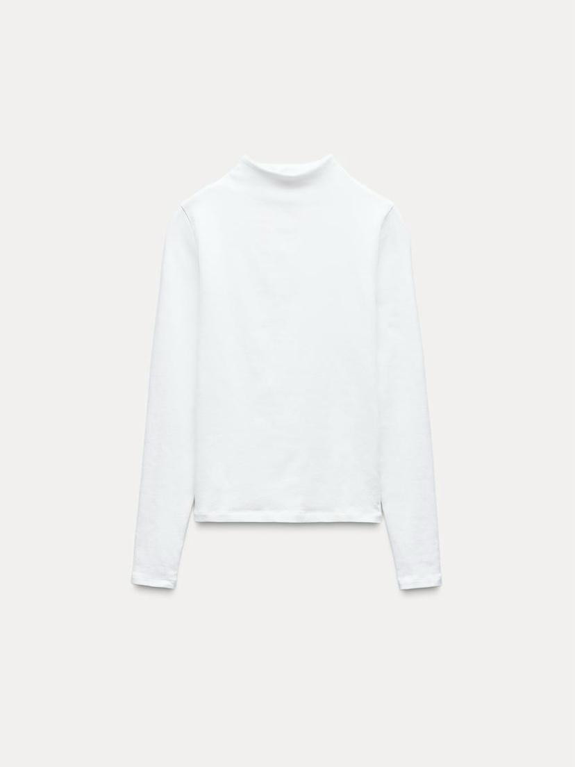 Camiseta de cuello alto