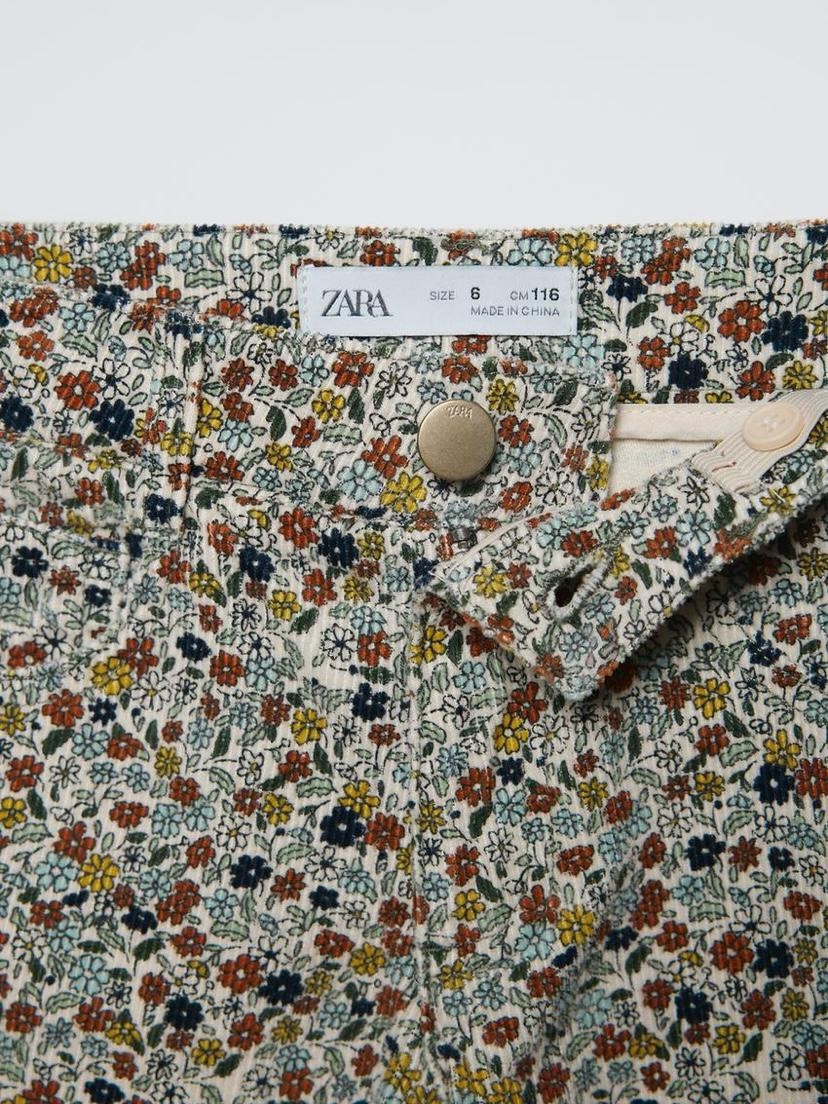 Pantalón de flores niña